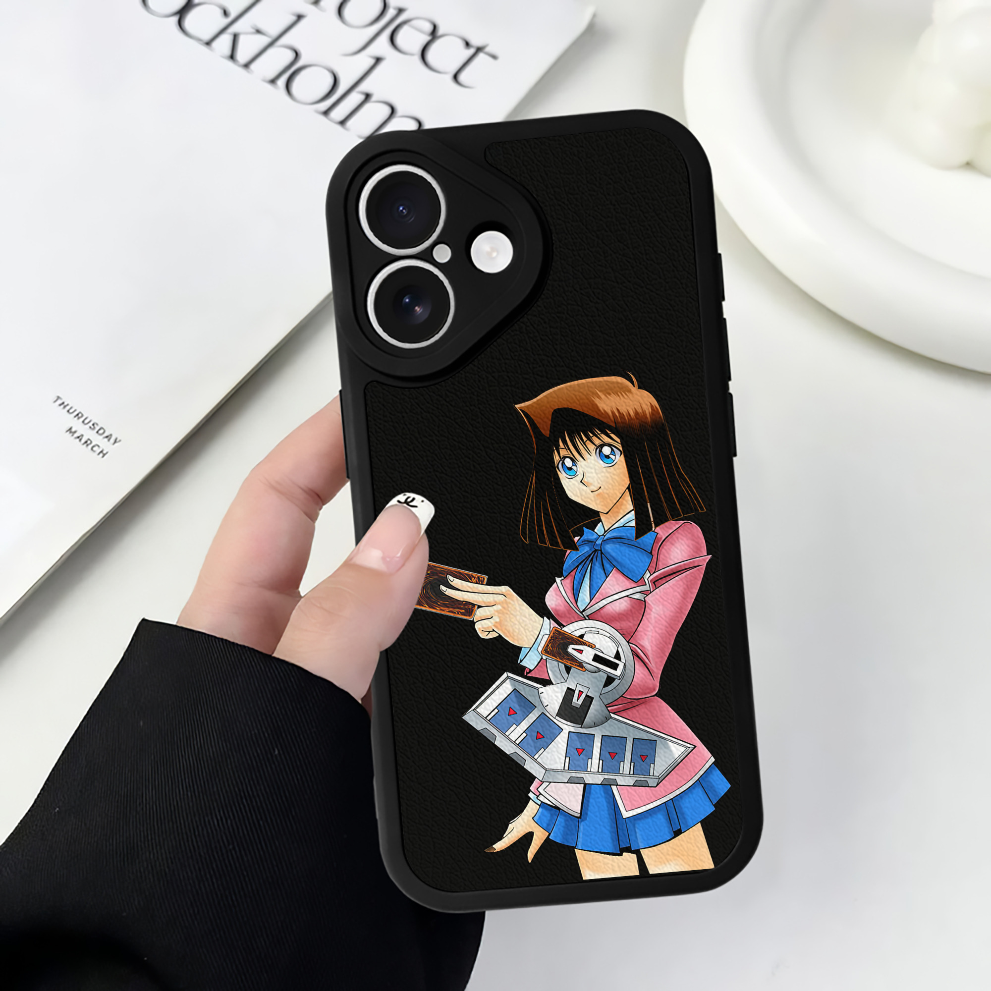 遊☆戯☆王 Yu-Gi-Oh! 【iPhone 16シリーズ対応】シリコンスマホケース（レザー調） 材質：シリコン